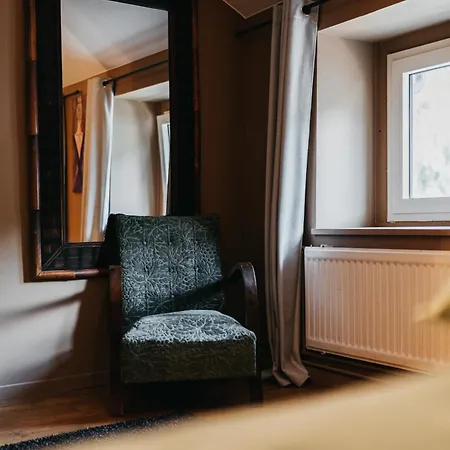 Le Nid De La Canette